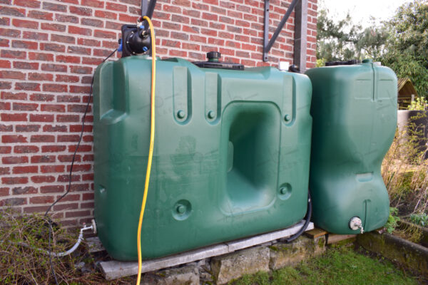 Bovengrondse Rechthoekige Watertank - Met pomp - 1500 liter