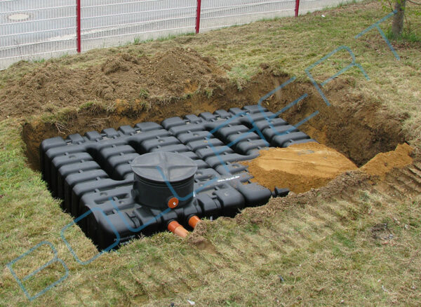 Ultraplatte kunststof regenwatertank - 5000 liter