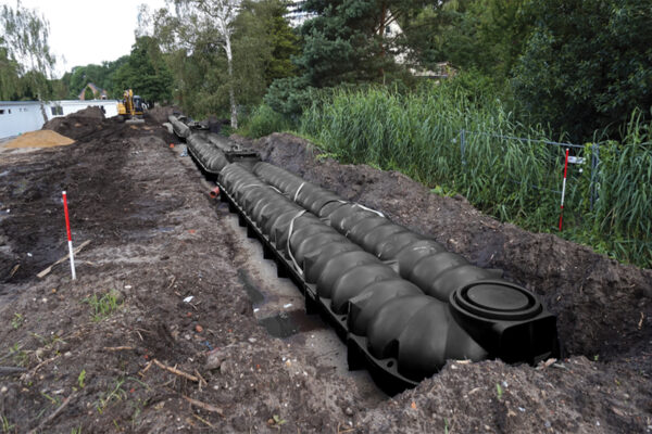 Platte kunststof regenwatertank - 20.000 liter