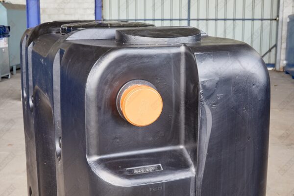 Ondergrondse rechthoekige watertank in kunststof van 1500 liter