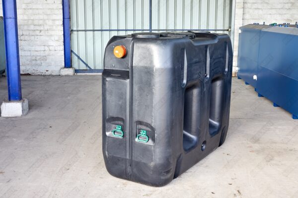 Ondergrondse rechthoekige watertank in kunststof van 2000 liter