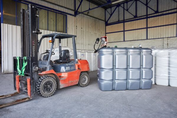 2000 liter kunststof dieseltank met pomp - UV-bestendig