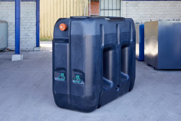 Bovengrondse septic tank kunststof van 2000 liter