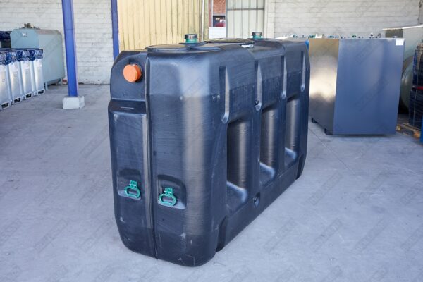 Bovengrondse septic tank kunststof van 3000 liter