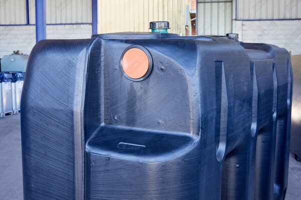 Bovengrondse septic tank kunststof van 3000 liter