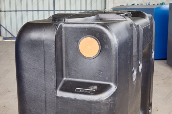 Ondergrondse rechthoekige septic tank in kunststof van 1500 liter