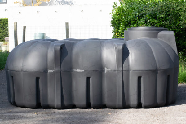 Platte kunststof septic tank - 7.500 liter