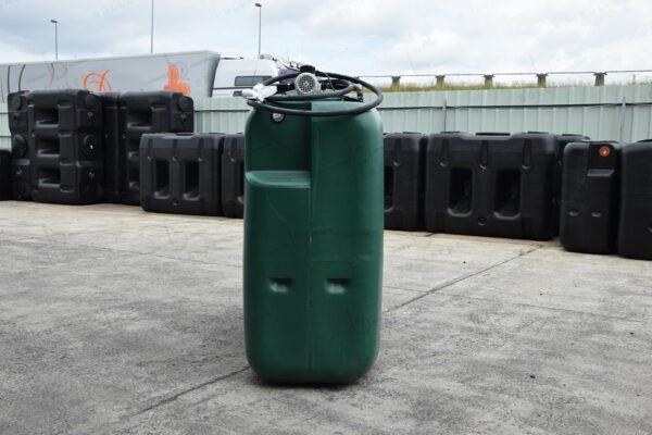 1500 liter tank (kunststof) voor AdBlue® met pomp (220V)