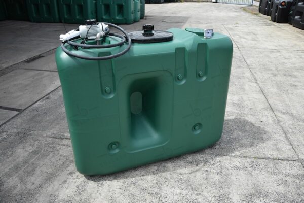 1500 liter tank (kunststof) voor AdBlue® met pomp (220V)