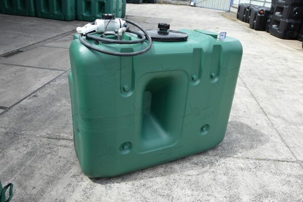 1500 liter tank (kunststof) voor AdBlue® met pomp (220V)