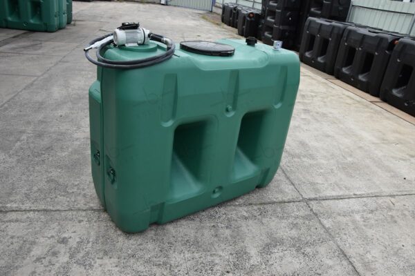 2000 liter tank (kunststof) voor AdBlue® met pomp (220V)