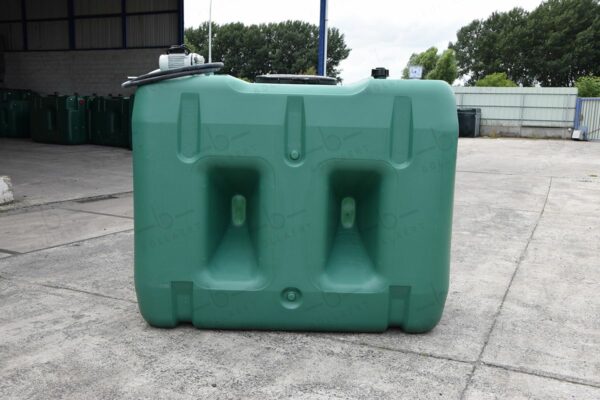 2000 liter tank (kunststof) voor AdBlue® met pomp (220V)