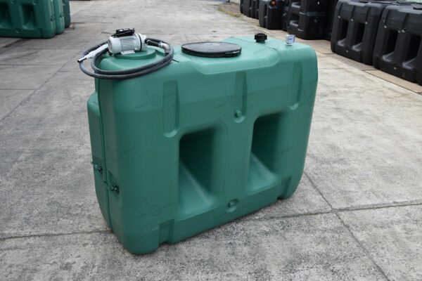 2000 liter tank (kunststof) voor AdBlue® met pomp (220V)