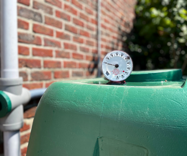 Bovengrondse Rechthoekige Watertank – 3000 liter-volmemeter