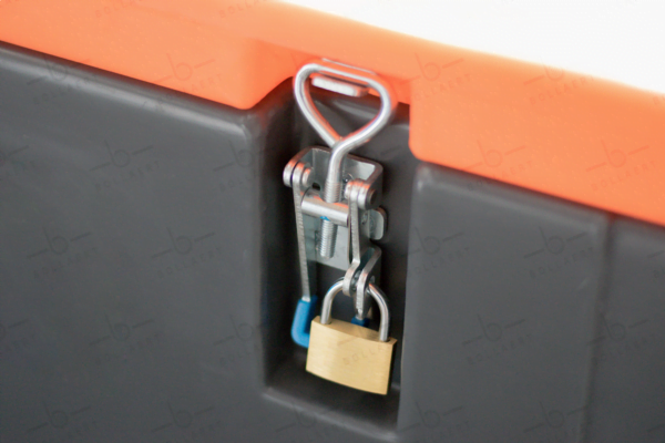 maz-werf-pe-re-00200-slot_1.png